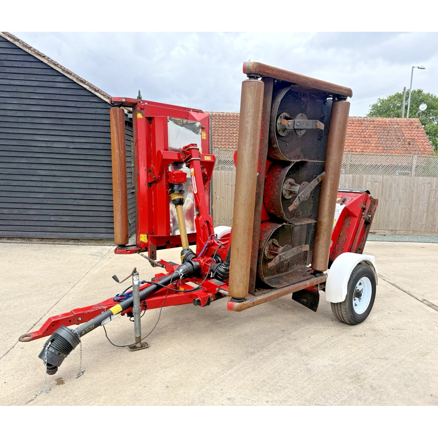 2011 TRIMAX PEGASUS 493 S3 4.93M WIDE AREA TRAILED BATWING MOWER
